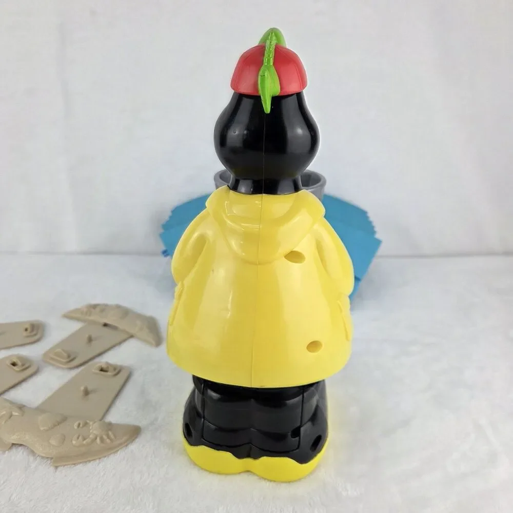 Vintage 2000 MB Penguin Pat's Fishy Business Game Tested Works Incomplete